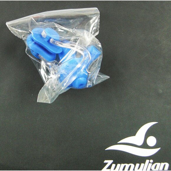 ZUMULIAN Kids Swim Caps 2 Silicone, Waterproof with Ear Plugs/Nose Clip - Picture 4 of 5